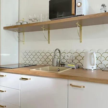 Seredino Apartment- Modern Comfort In A Quiet Location, 5 Minutes To Old Town & Seaside Apartment Gdansk