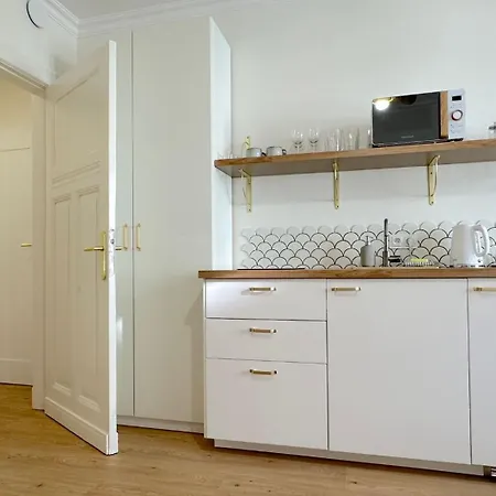Seredino Apartment- Modern Comfort In A Quiet Location, 5 Minutes To Old Town & Seaside * Gdansk
